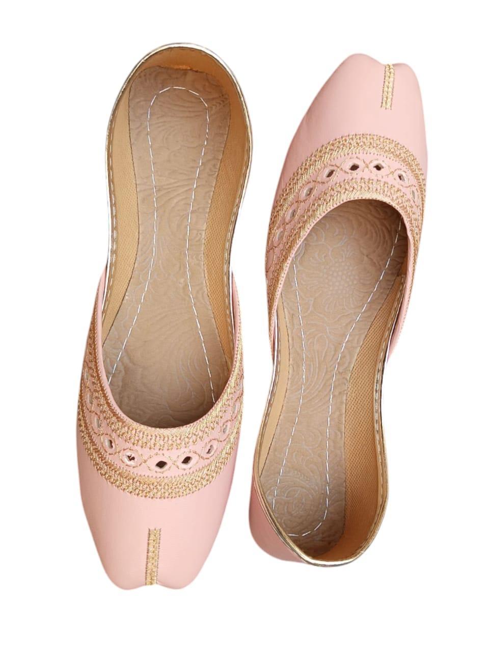 Stylish Women's Velent Khussa With Thread Work -1 Pair