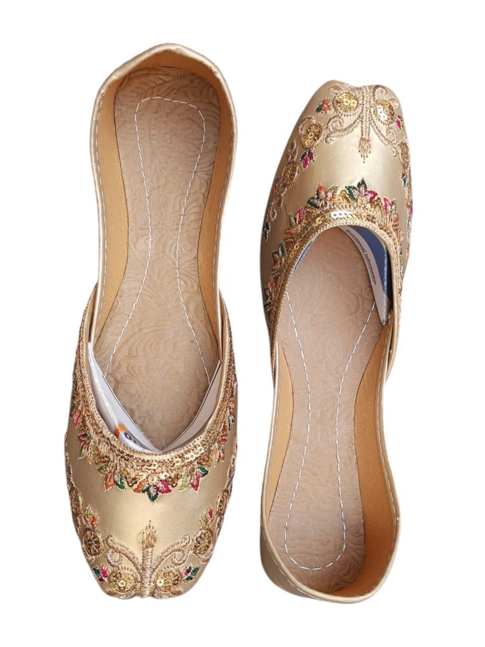 Stylish Velvet Women's Khussa -1 Pair With Elegant Thread Work